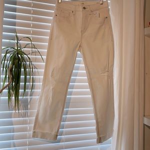 Dynamite off white jeans with ripped knees